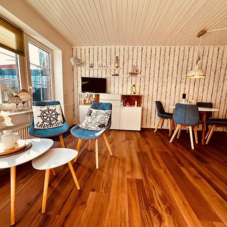 Ferienhaus Moewe Ditzum Esterno foto